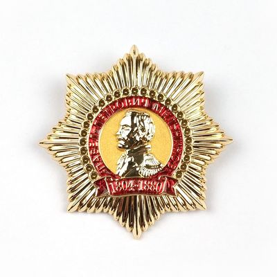 Beli 3D emas enamel Finish Custom Metal Pin Badges Dengan Penopang Pin Keamanan pembuatan online