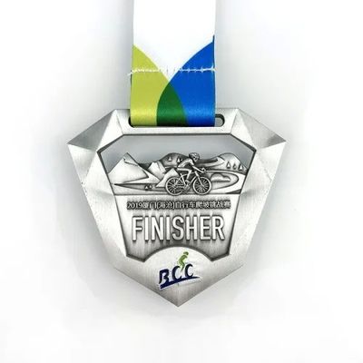 Beli Desain Medali Finisher Custom pembuatan online